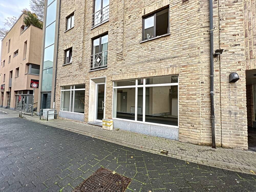 Commerce à  à Nivelles 1400 850.00€ 0 chambres m² - Annonce 8163