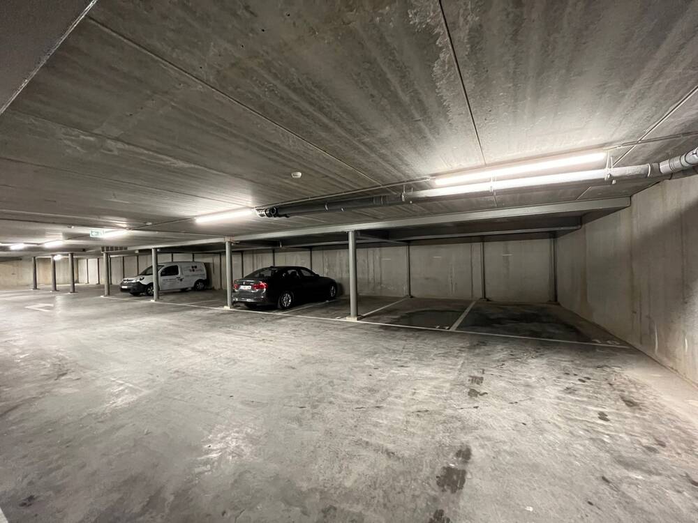Parking à vendre à Dilbeek 1700 27500.00€  chambres 12.50m² - Annonce 15244