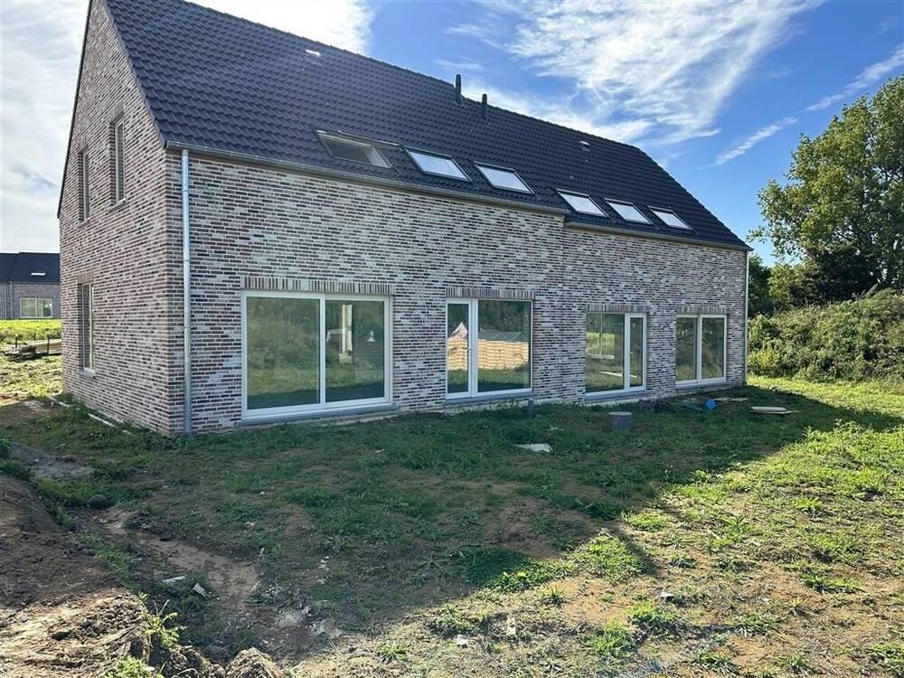 Maison à vendre à Orp-le-Grand 1350 335923.00€ 3 chambres 163.00m² - Annonce 352131