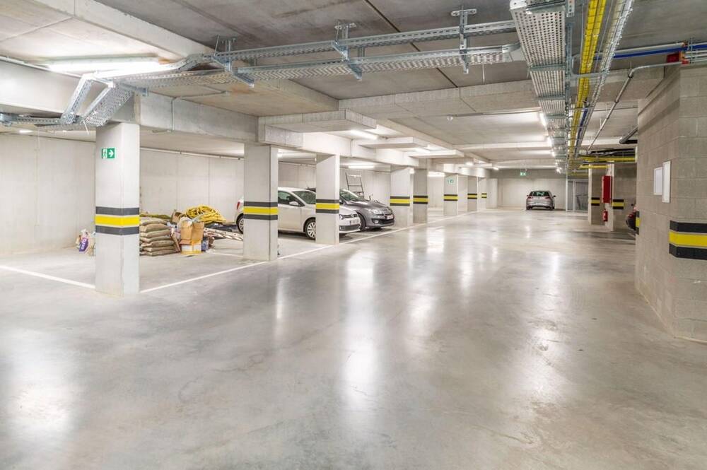 Parking / garage à vendre à Buizingen 1501 24500.00€  chambres m² - Annonce 19958