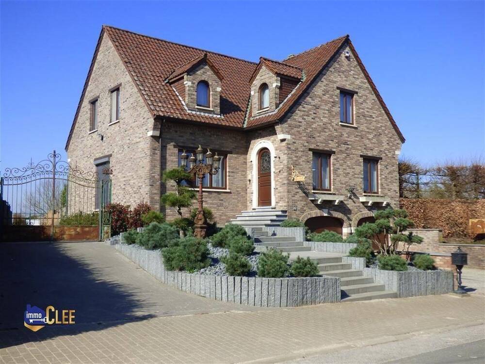 Villa te  koop in Landen 3400 735000.00€ 4 slaapkamers 210.00m² - Zoekertje 77696