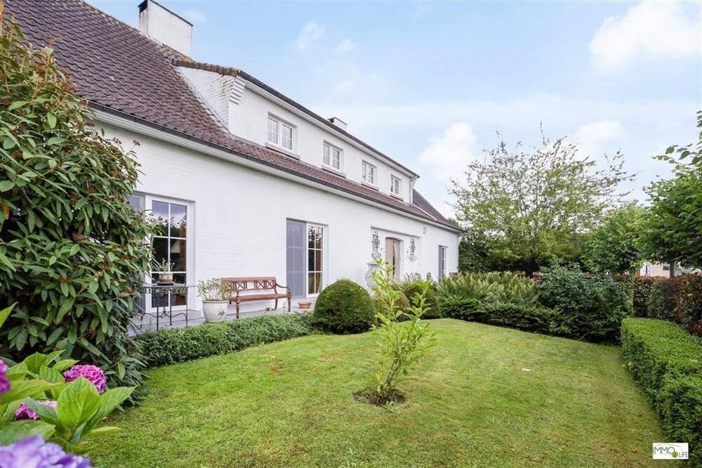 Maison à vendre à Biévène 1547 148000.00€ 5 chambres 512.00m² - Annonce 77863