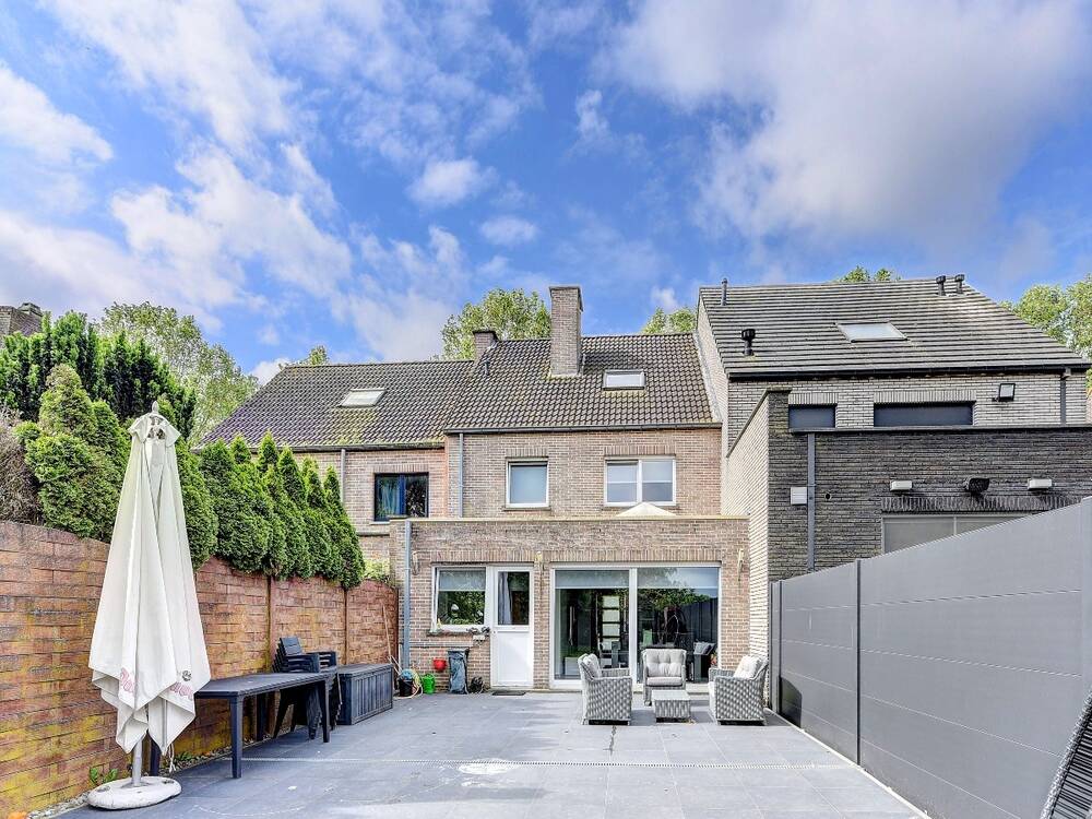 Huis te  koop in Machelen 1830 575000.00€ 4 slaapkamers 330.00m² - Zoekertje 100379