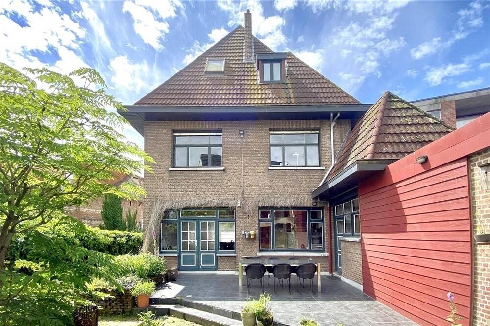 Huis te  koop in Kapelle-op-den-Bos 1880 425000.00€ 6 slaapkamers 250.00m² - Zoekertje 102281