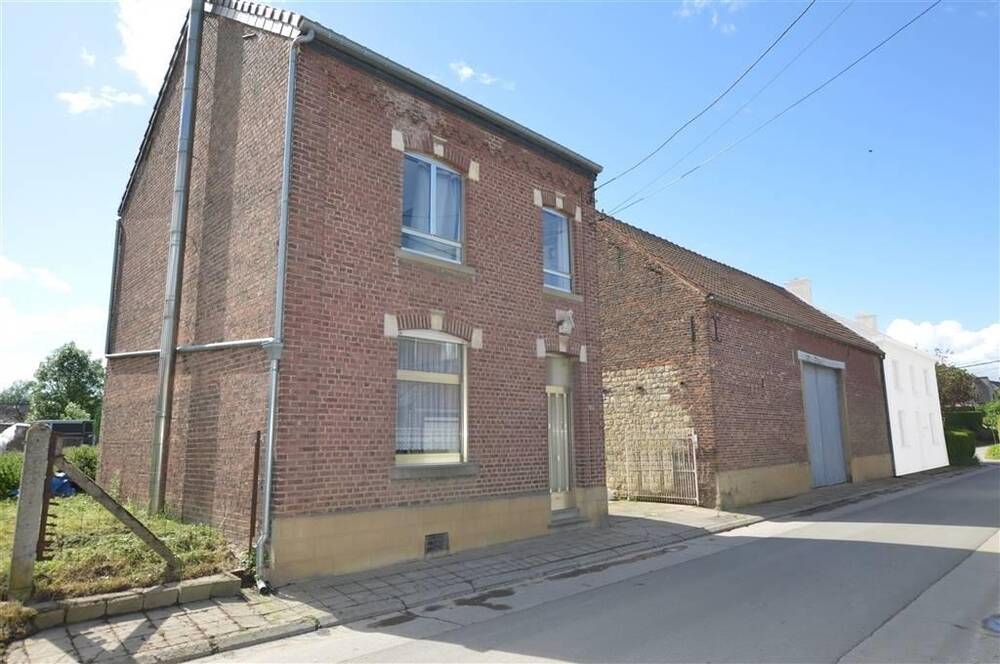 Commerce à vendre à Saint-Jean-Geest 1370 360000.00€ 3 chambres 200.00m² - Annonce 103693