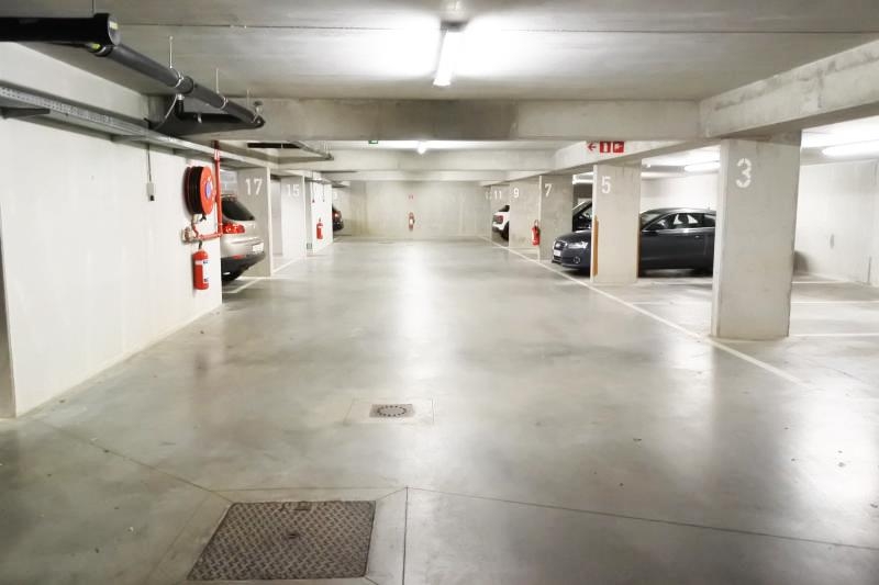 Parking / garage à louer à Waterloo 1410 100.00€  chambres 11.00m² - Annonce 112696