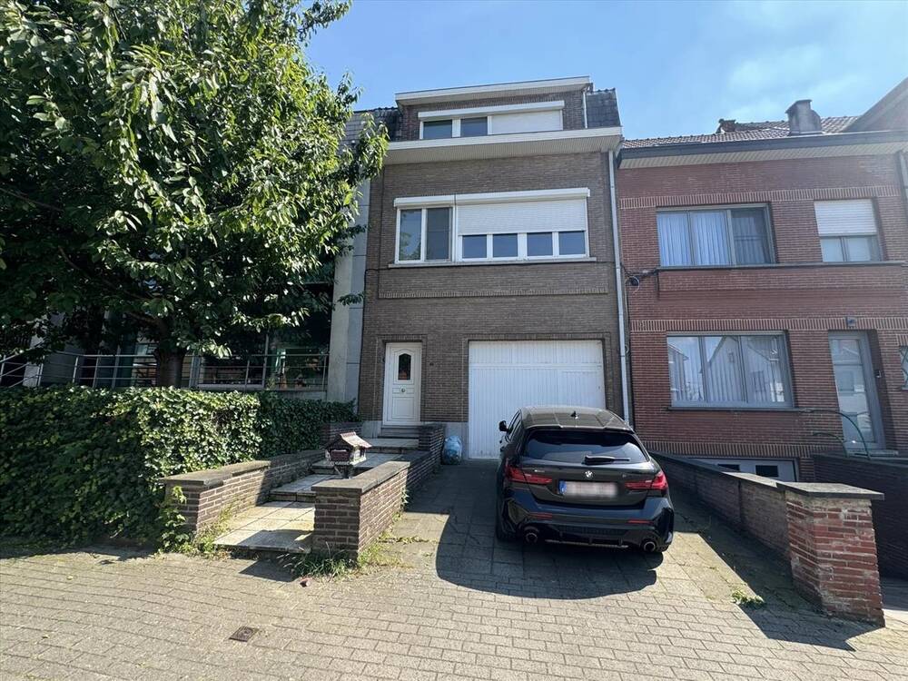 Huis te  koop in Strombeek-Bever 1853 375000.00€ 4 slaapkamers 150.00m² - Zoekertje 133483