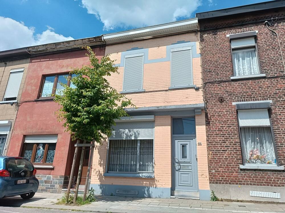 Huis te  in La Louvière 7100 140000.00€ 3 slaapkamers 140.00m² - Zoekertje 134235