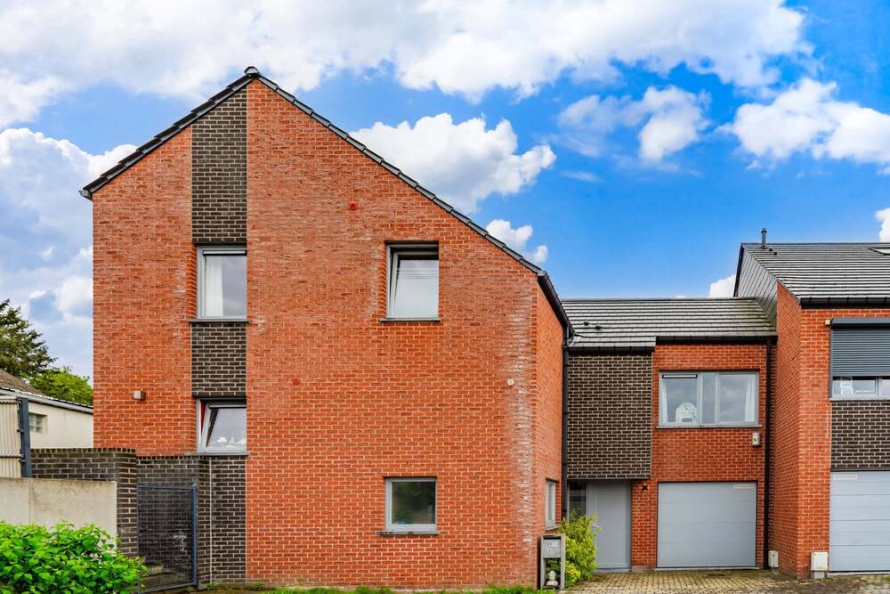 Maison à vendre à Nivelles 1400 550000.00€ 5 chambres 250.00m² - Annonce 149291