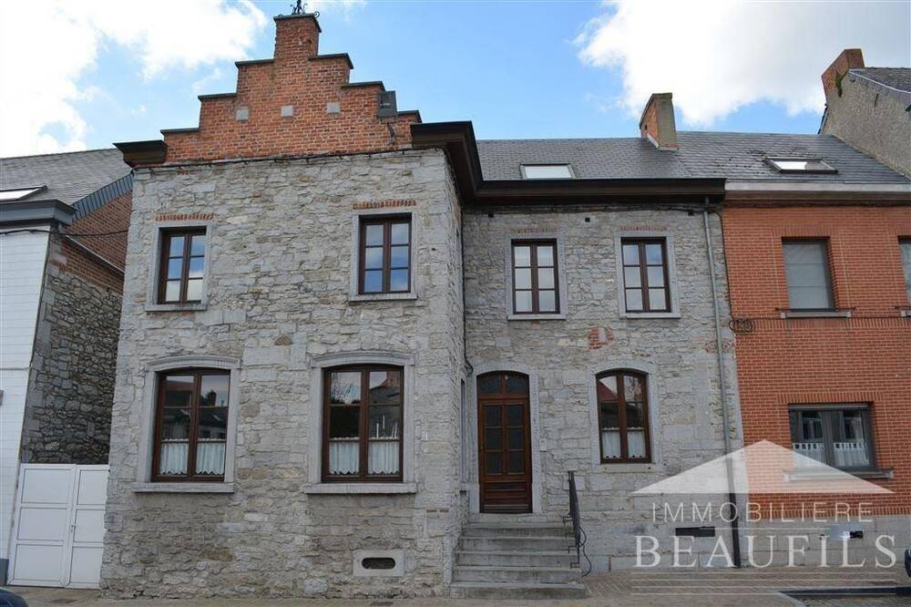 Appartement à  à Feluy 7181 925.00€ 2 chambres 146.00m² - Annonce 194616