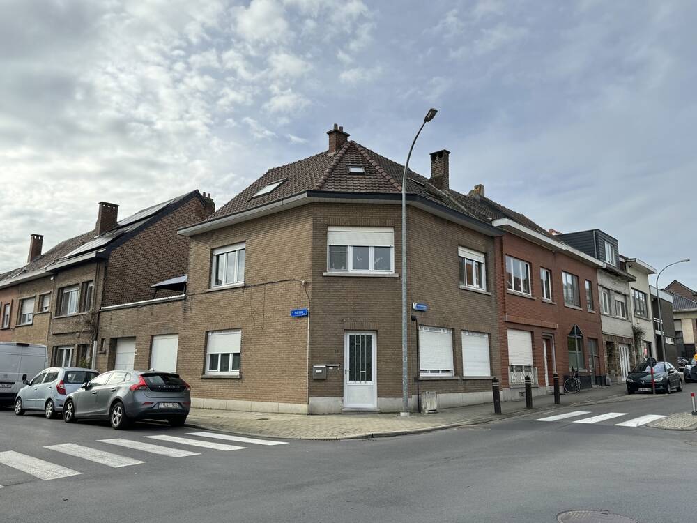 Mixgebouw te  koop in Hal 1500 390000.00€ 5 slaapkamers 256.70m² - Zoekertje 197510