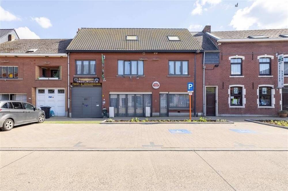 Commerce à vendre à Begijnendijk 3130 375000.00€ 4 chambres 688.00m² - Annonce 198492