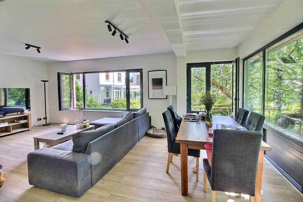 Maison à vendre à Rhode-Saint-Genese 1640 620000.00€ 4 chambres 160.00m² - Annonce 215503