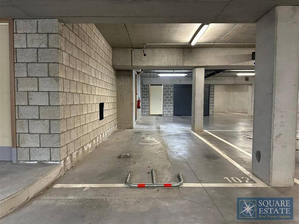 Parking & garage te  huur in Strombeek-Bever 1853 95.00€  slaapkamers m² - Zoekertje 223405