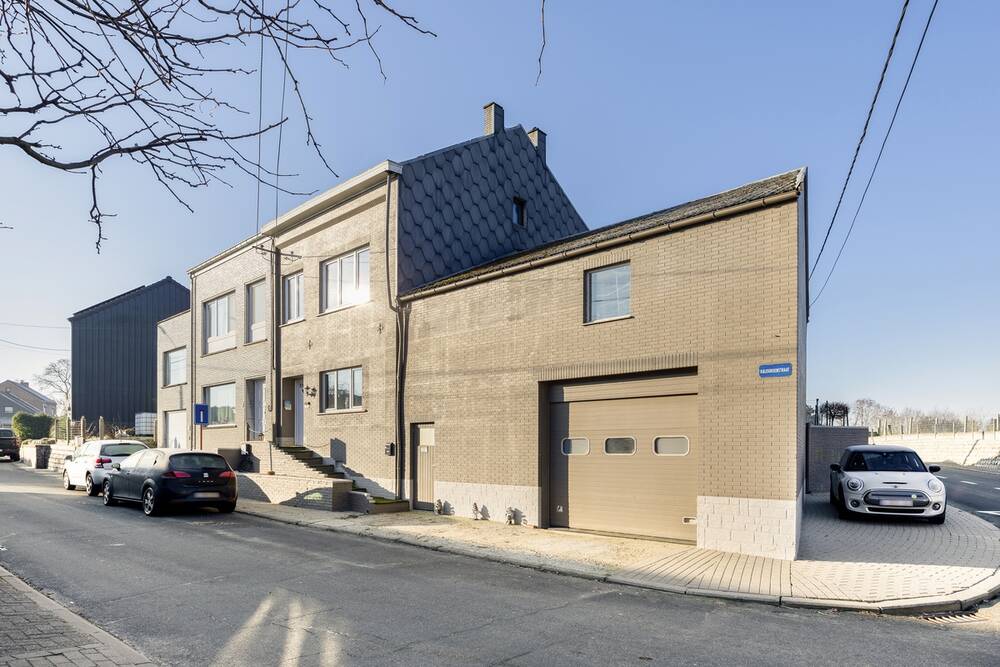 Huis te  koop in Landen 3400 219000.00€ 5 slaapkamers 207.00m² - Zoekertje 240598