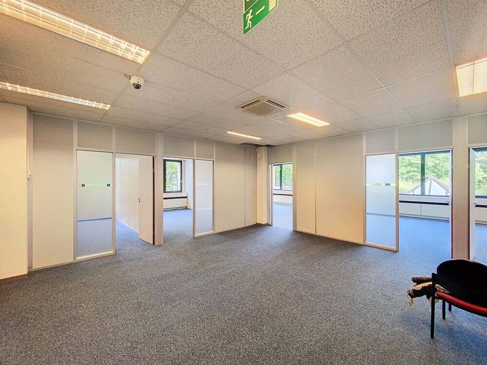 Handelszaak te  huur in Zaventem 1930 999.00€  slaapkamers 0.00m² - Zoekertje 242427