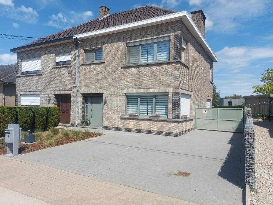 Huis te  koop in Tollembeek 1570 375000.00€ 3 slaapkamers m² - Zoekertje 258173