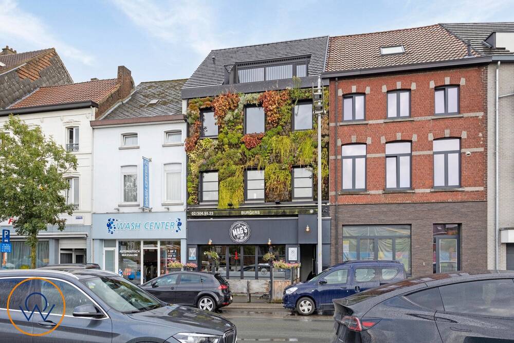 Handelszaak te  koop in Hal 1500 345000.00€  slaapkamers 170.00m² - Zoekertje 260040