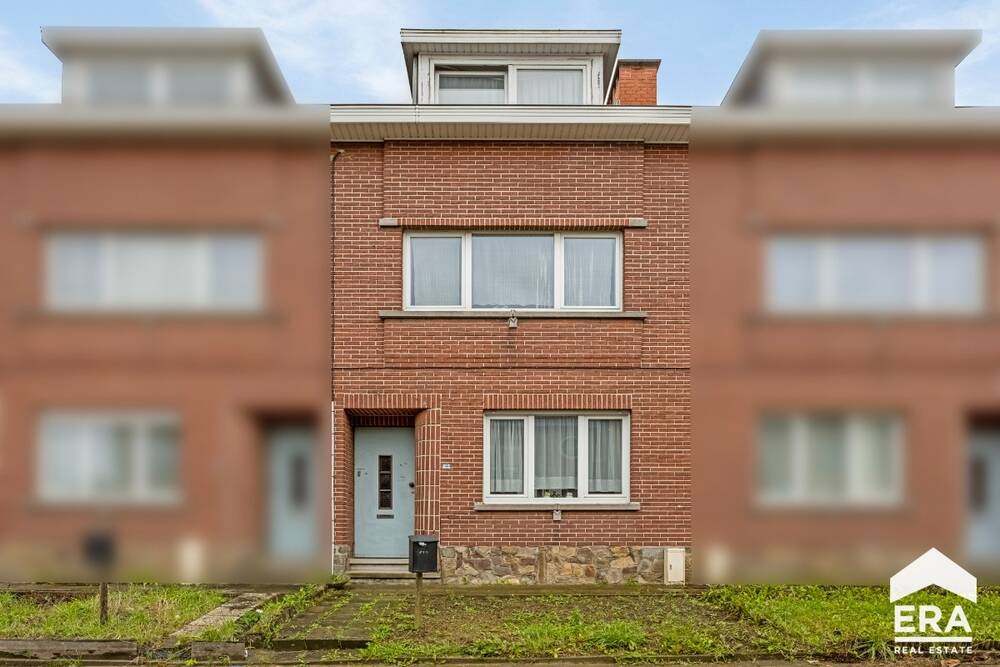 Huis te  koop in Dilbeek 1700 295000.00€ 3 slaapkamers 150.00m² - Zoekertje 273378