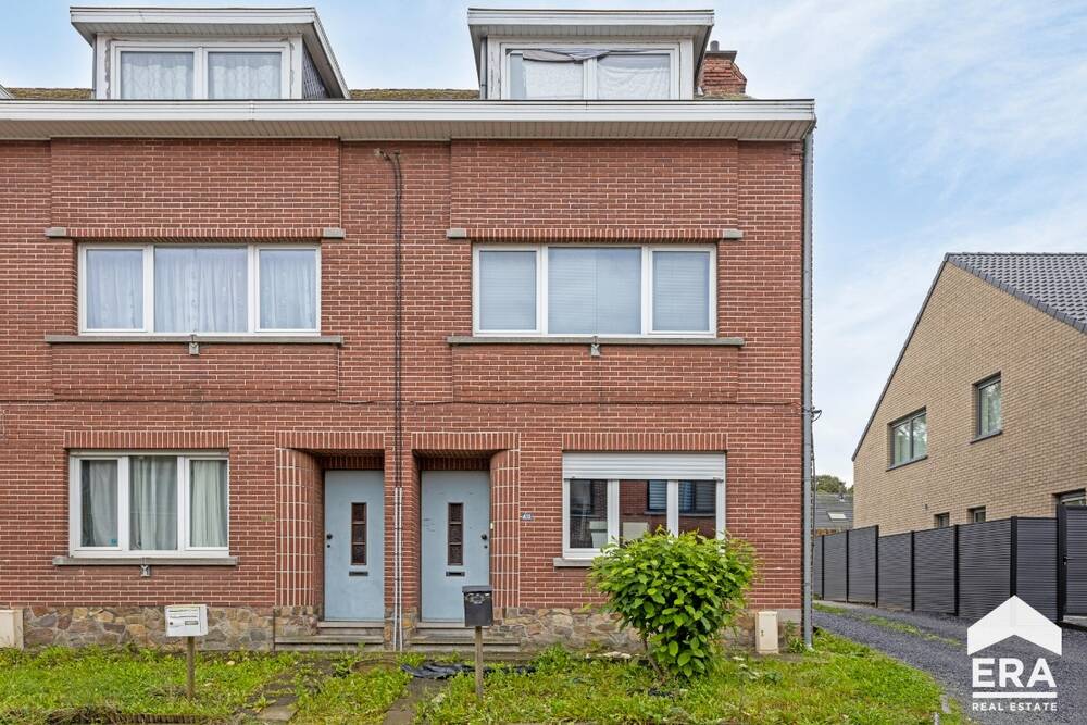 Huis te  koop in Dilbeek 1700 295000.00€ 3 slaapkamers 150.00m² - Zoekertje 273039