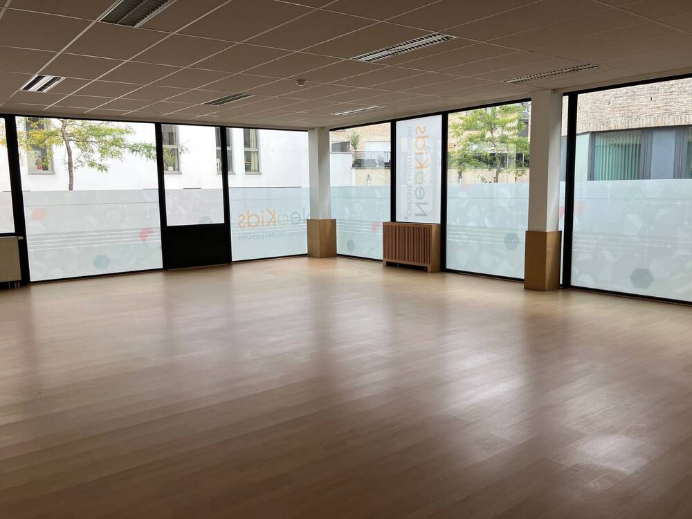 Handelszaak te  huur in Overijse 3090 4000.00€  slaapkamers 743.00m² - Zoekertje 286089