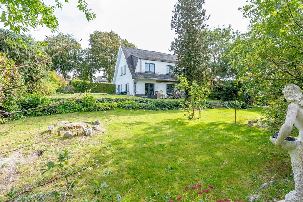 Huis te  koop in Waterloo 1410 860000.00€ 5 slaapkamers 192.00m² - Zoekertje 287756