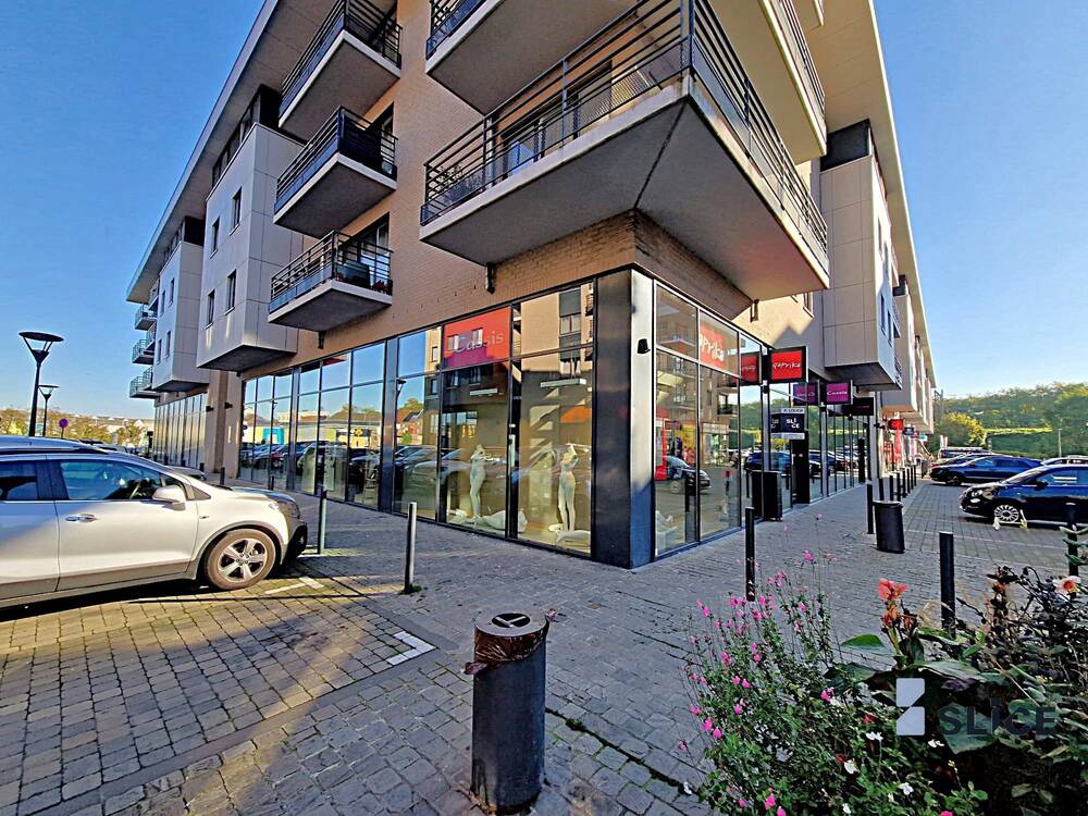 Handelszaak te  huur in Tubeke 1480 4141.66€  slaapkamers 284.00m² - Zoekertje 287782