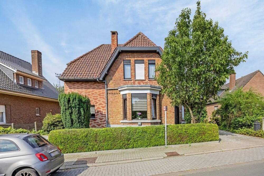 Huis te  koop in Sint-Pieters-Leeuw 1600 485000.00€ 4 slaapkamers 191.00m² - Zoekertje 289188