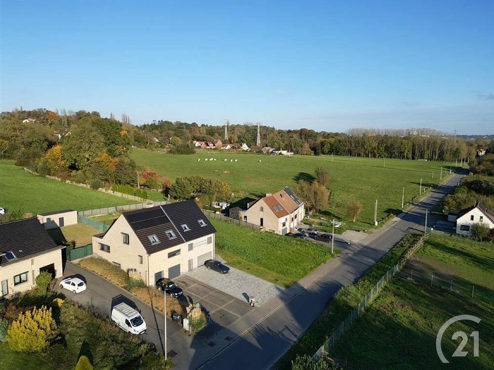 Huis te  koop in Dilbeek 1700 785000.00€ 5 slaapkamers 298.00m² - Zoekertje 289704