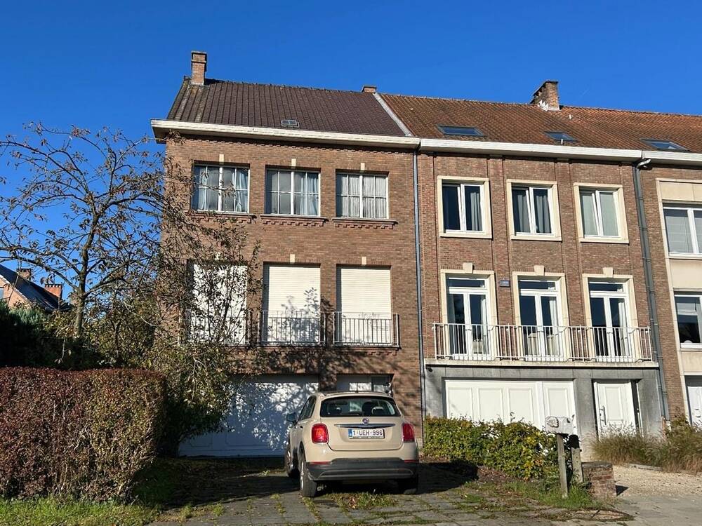 Huis te  koop in Sint-Genesius-Rode 1640 475000.00€ 3 slaapkamers 150.00m² - Zoekertje 291023