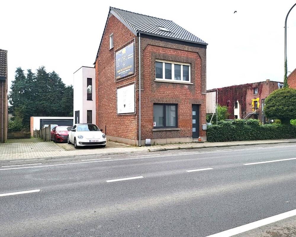 Huis te  koop in Zemst 1980 435000.00€ 4 slaapkamers m² - Zoekertje 299543