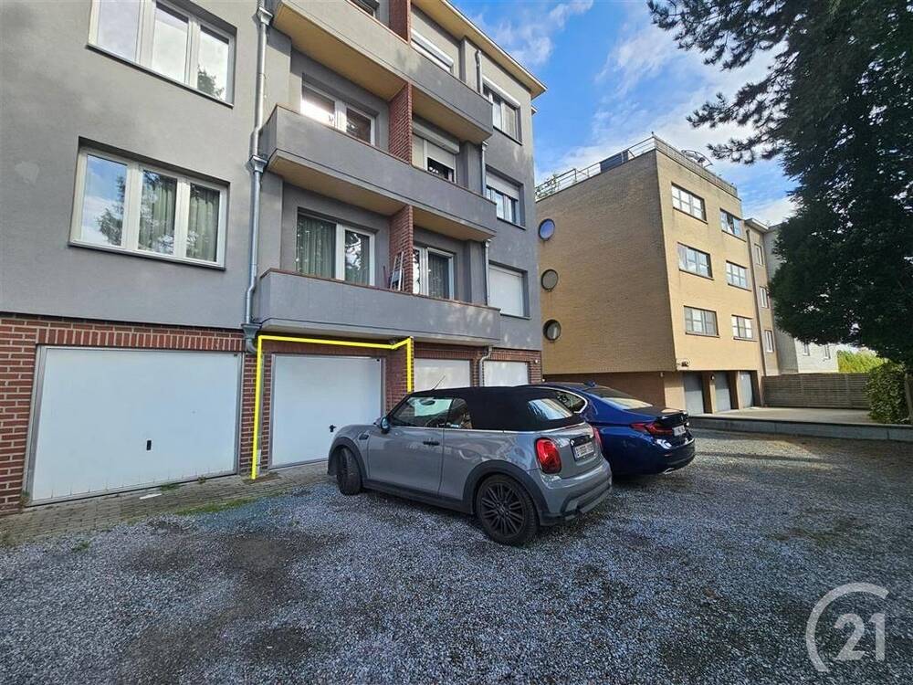 Box à vendre à Zellik 1731 28000.00€  chambres m² - Annonce 299194