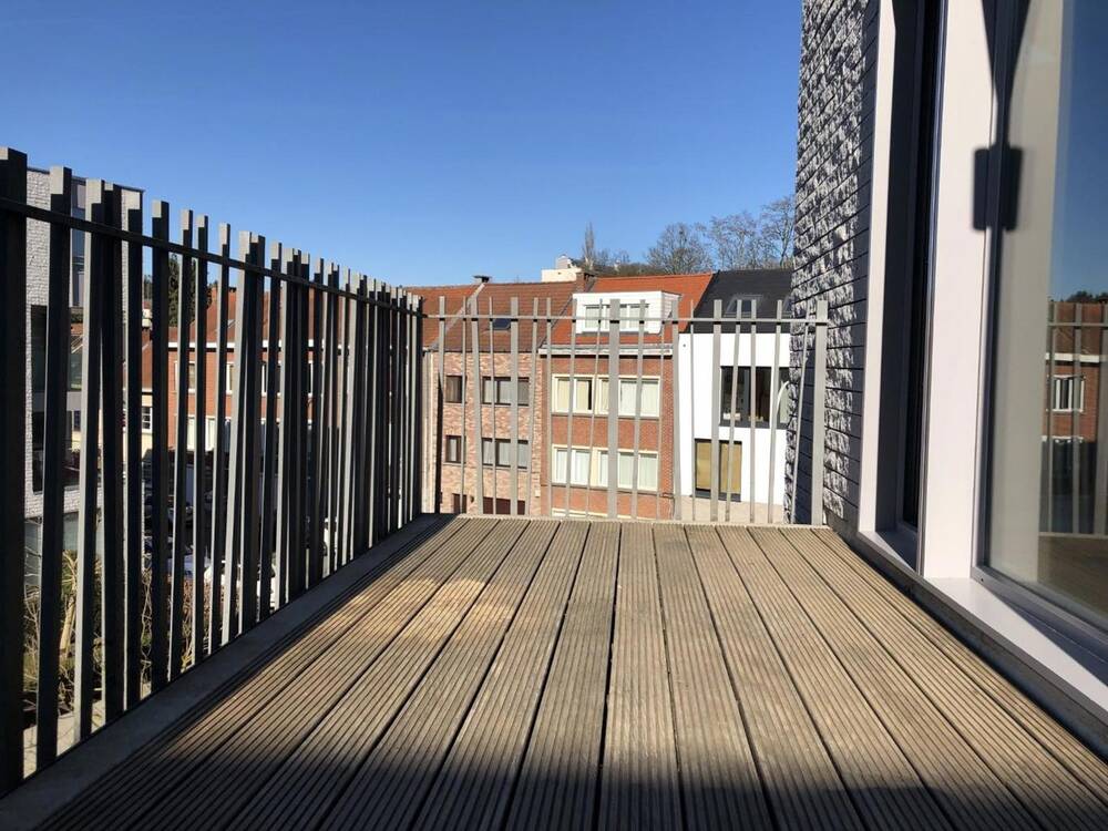 Appartement te  in Ukkel 1180 1900.00€ 2 slaapkamers 153.00m² - Zoekertje 304011