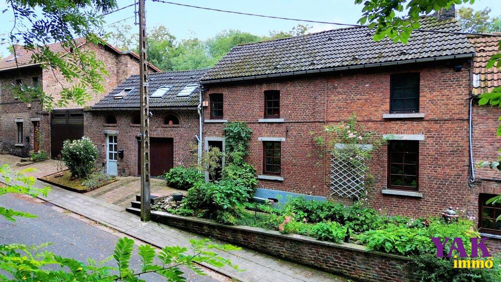 Maison à  à Charleroi 6000 289000.00€ 3 chambres 165.00m² - Annonce 304296