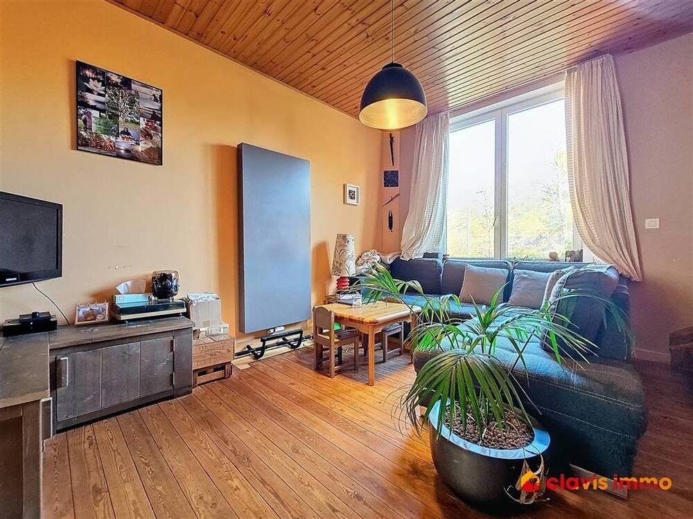 Huis te  koop in Dworp 1653 399000.00€ 4 slaapkamers 128.00m² - Zoekertje 305826