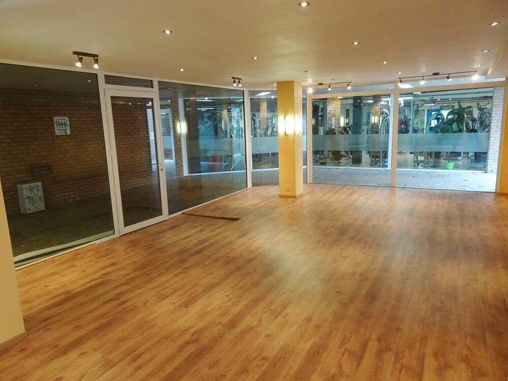 Commerce à vendre à Ottignies 1340 75000.00€  chambres 50.00m² - Annonce 306427