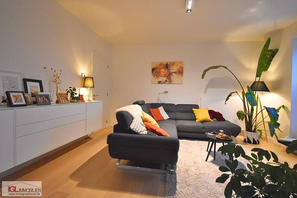 Appartement à  à Leeuw-Saint-Pierre 1600 850.00€ 1 chambres 77.00m² - Annonce 314945