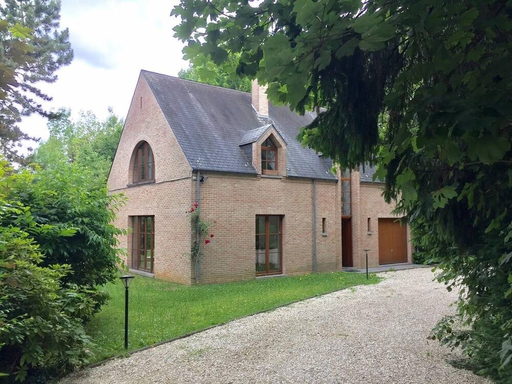 Maison à louer à Rhode-Saint-Genese 1640 2500.00€ 4 chambres 161.00m² - Annonce 355245